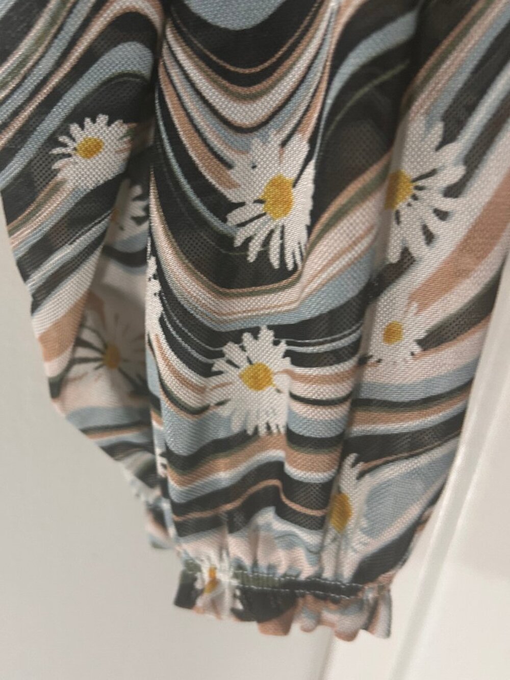 Almost Famous XL Retro Daisy Mesh Top Ruched Crop Sweetheart Neck Boho Y2K - Picture 5 of 16